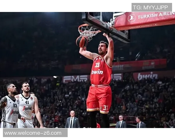 普尔替补表现平平15投仅中6球贡献16分2篮板4助攻1抢断